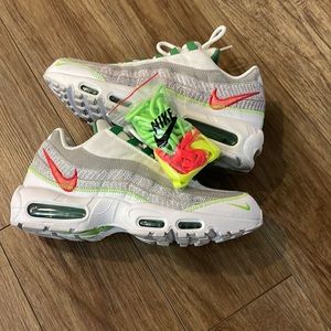 Men’s 9.5 Nike Air Max 95